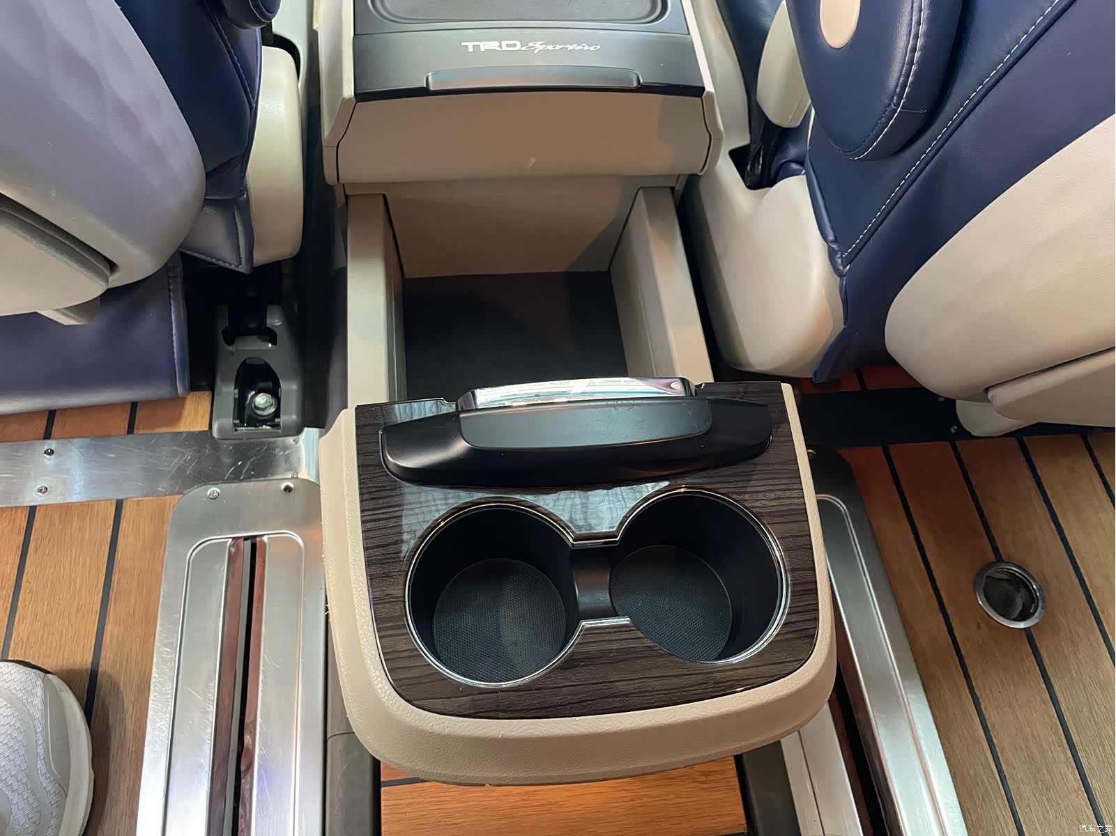 Toyota Sienna, 2017 17