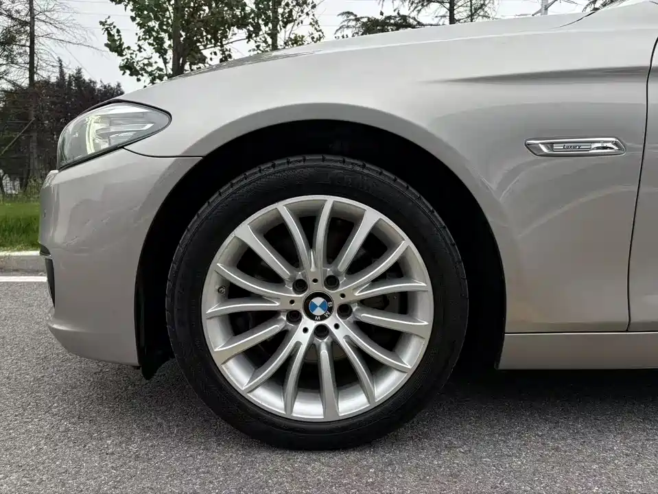 BMW 5 series BMW 5 series