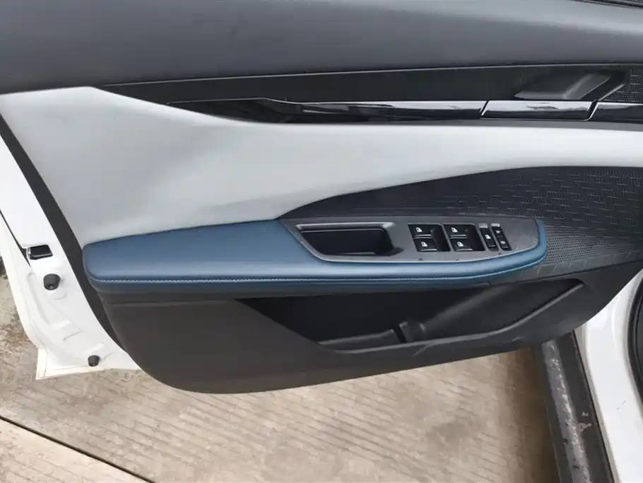 Changan UNI-V Smart iDD