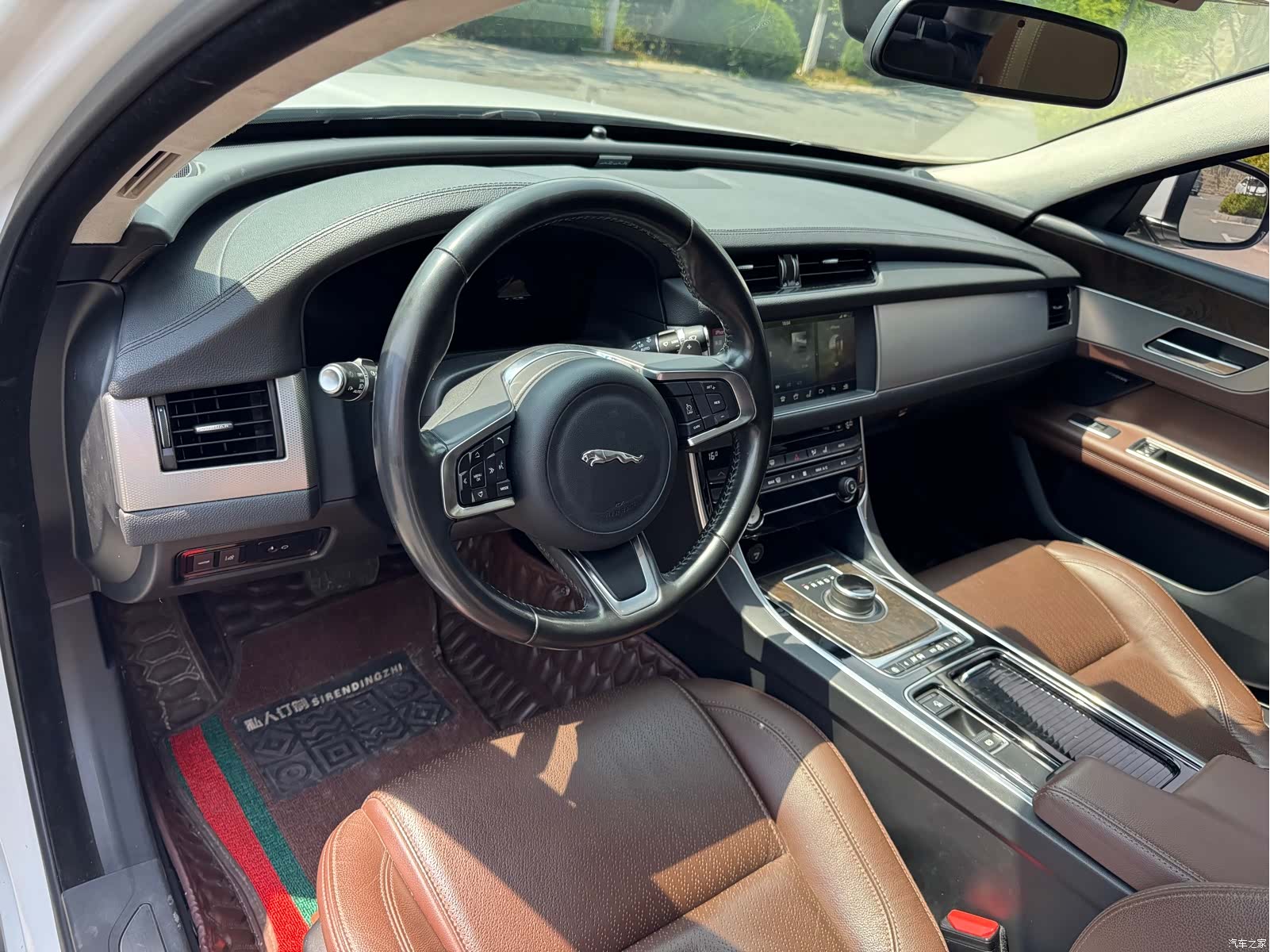 Land Rover XFL, 2018 13