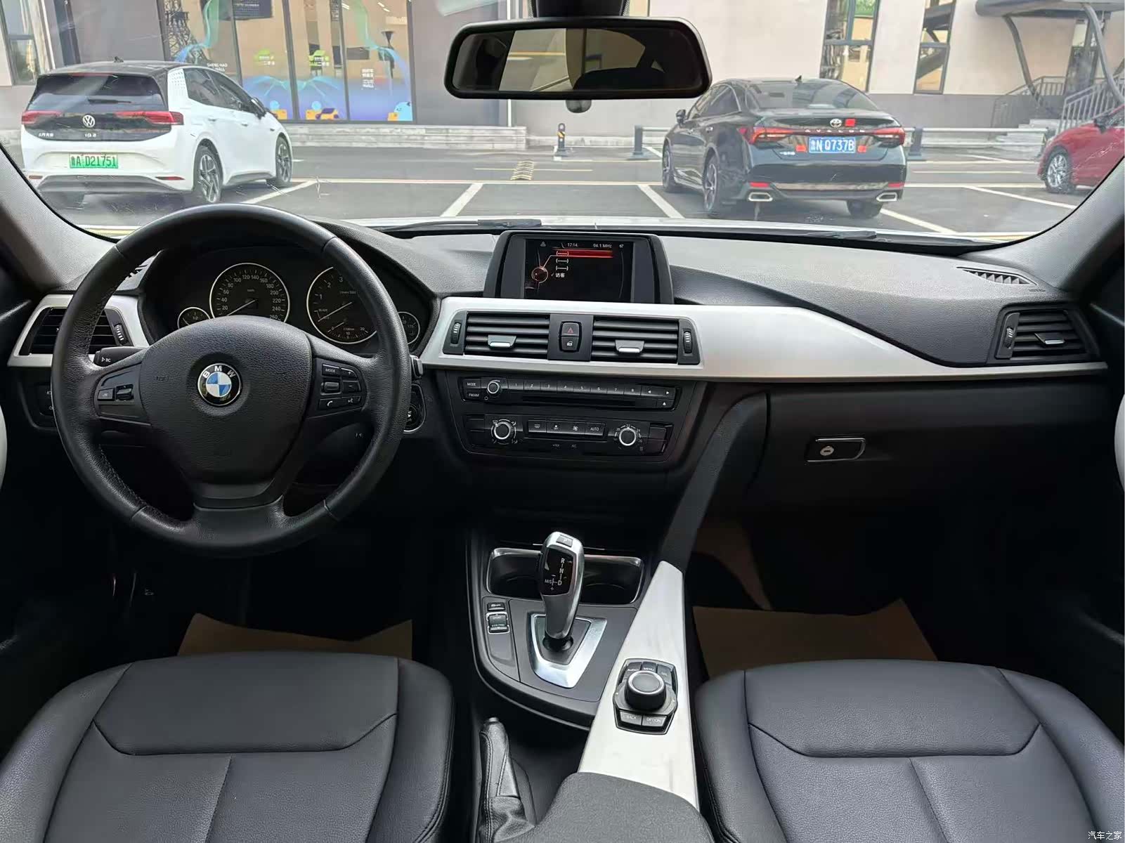 BMW 3 Series, 2015 все фото