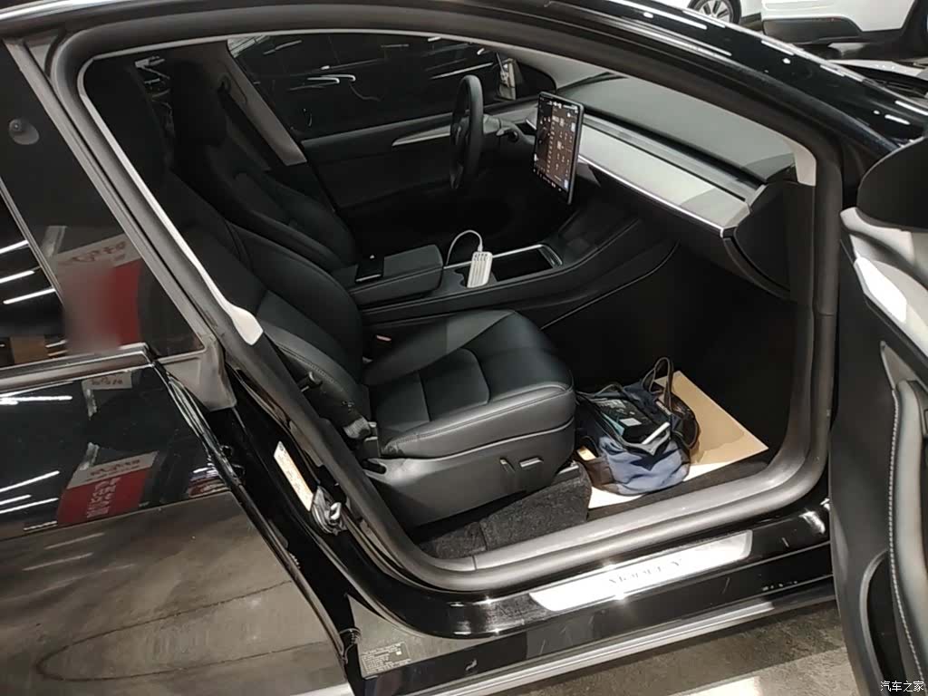 Tesla Model Y, 2024 25