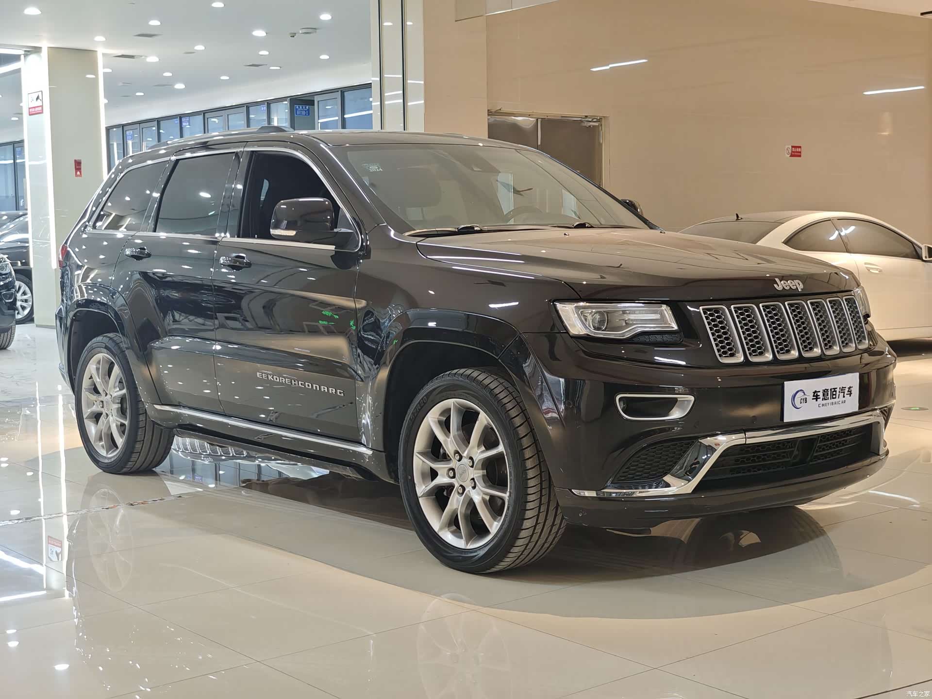 Jeep Grand Cherokee, 2018 3