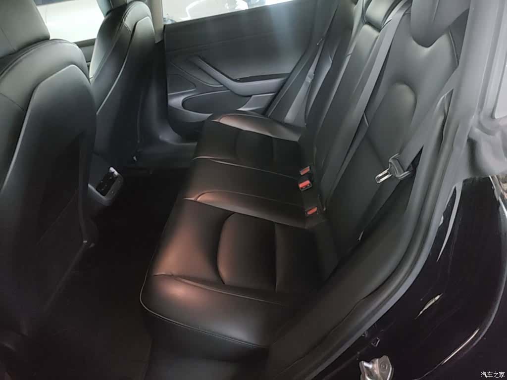 Tesla Model 3, 2020 17