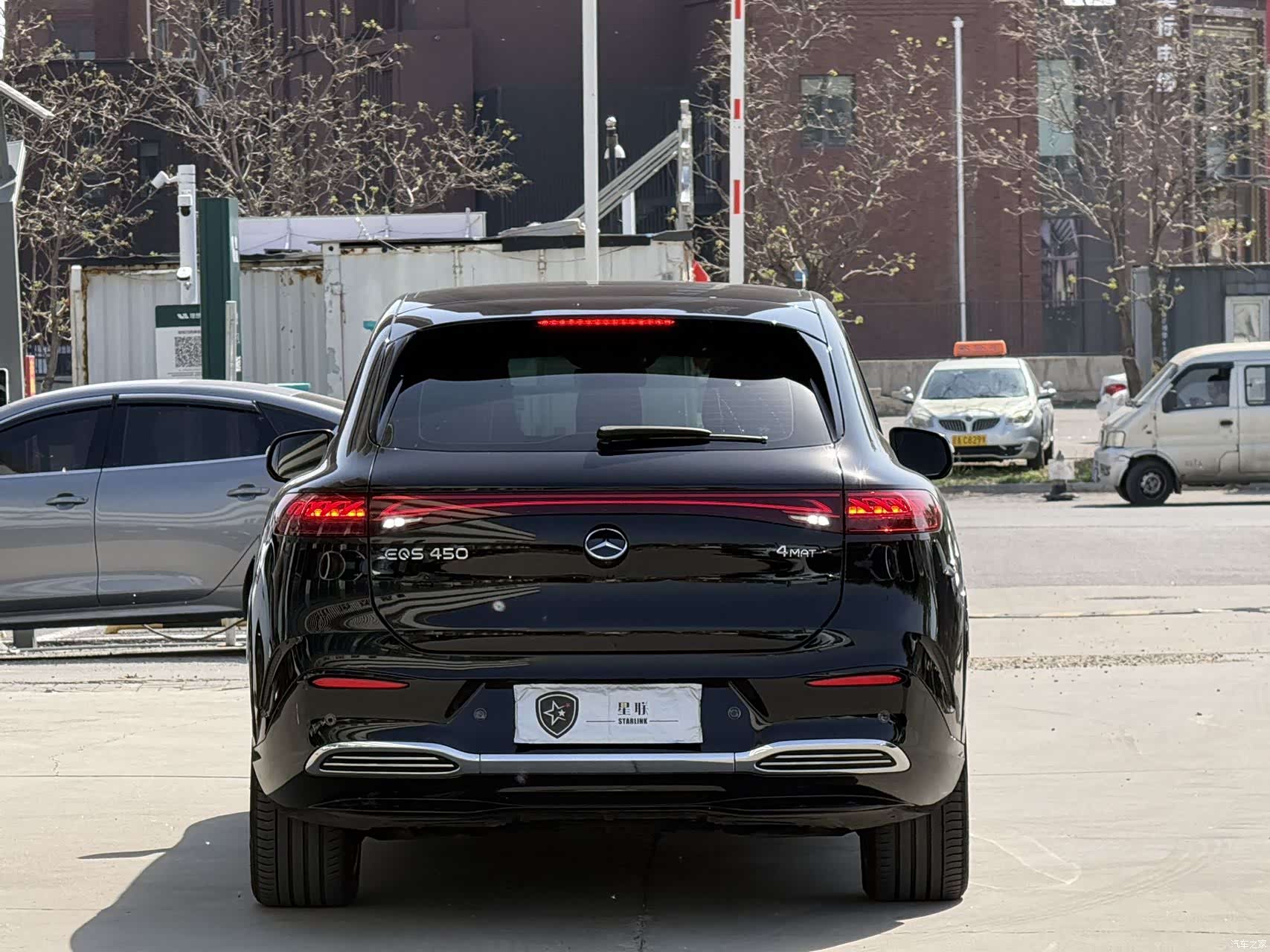 Mercedes-Benz EQS, 2023 6