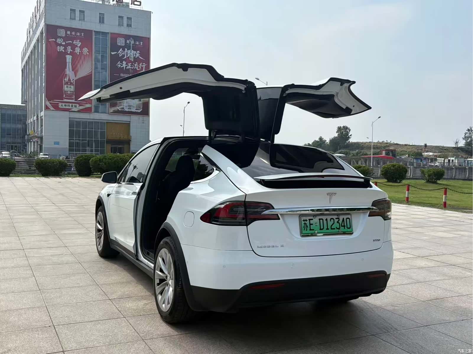 Tesla Model X, 2019 9