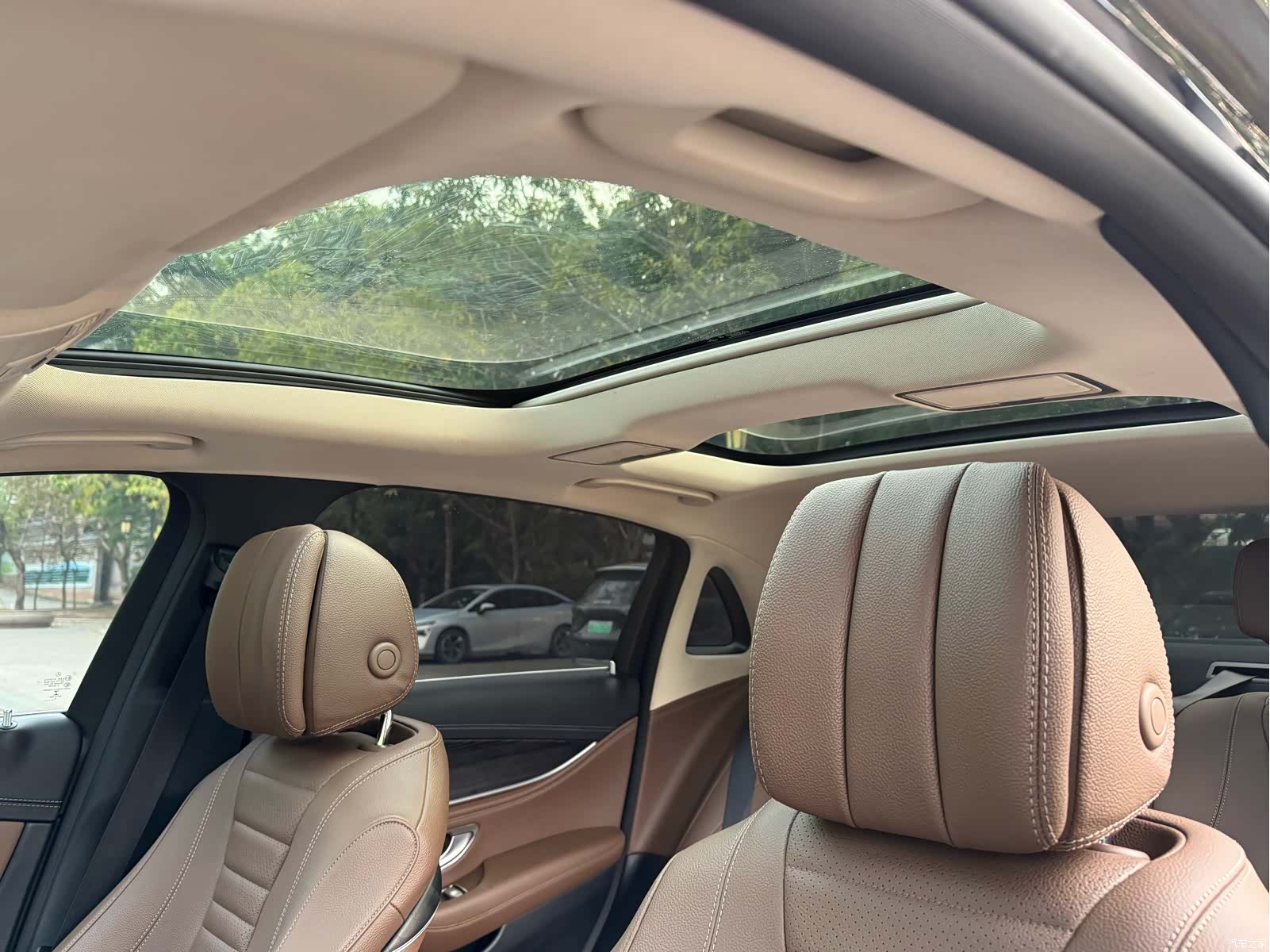 Mercedes-Benz E-Class, 2019 17