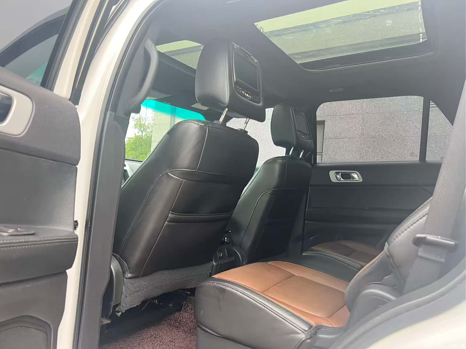 Ford Explorer, 2013 21