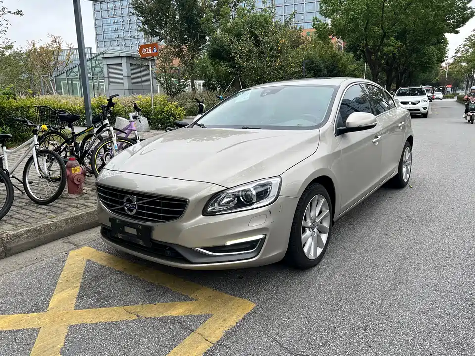 Volvo S60