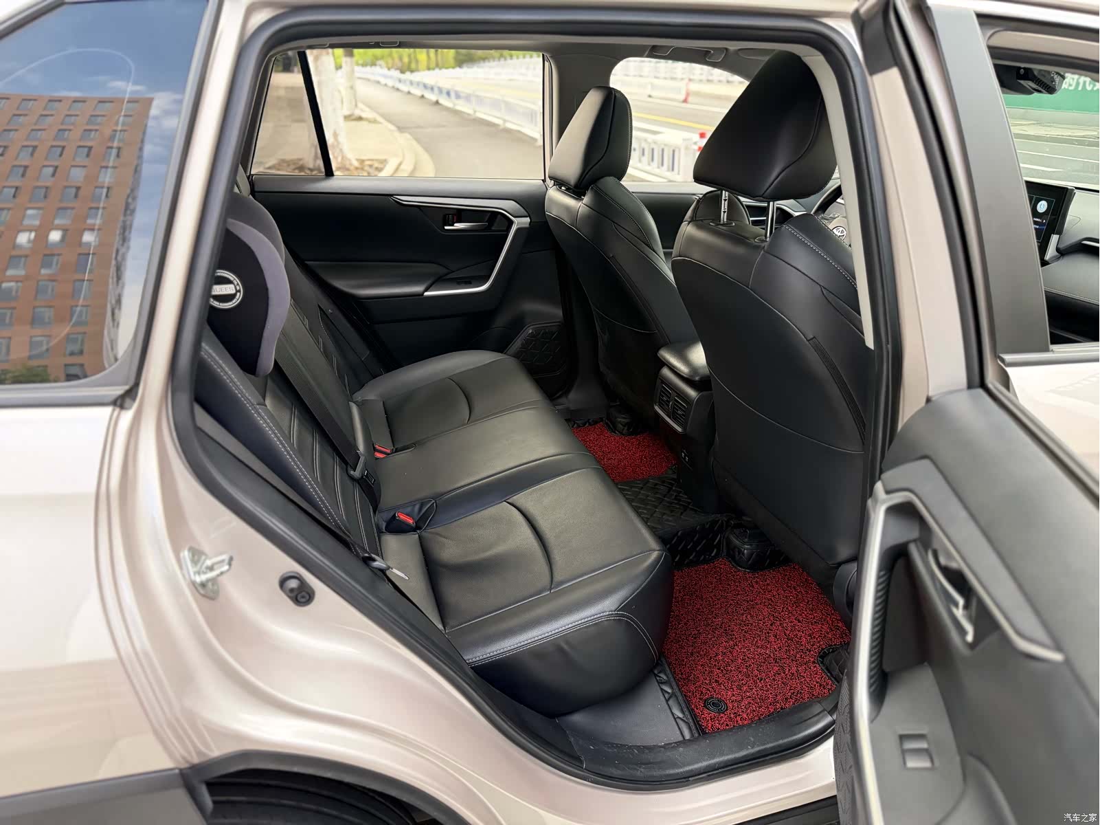 Toyota Wildlander, 2020 12