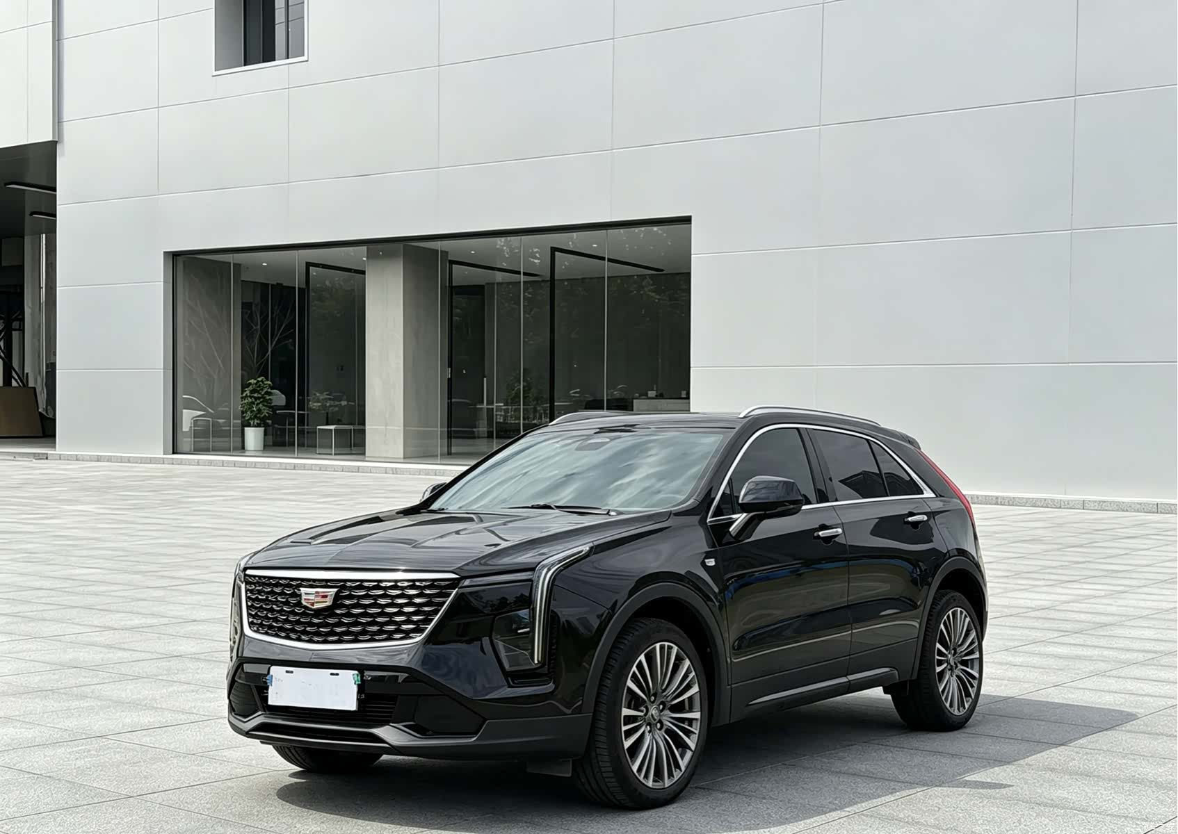 Cadillac XT4, 2023 2