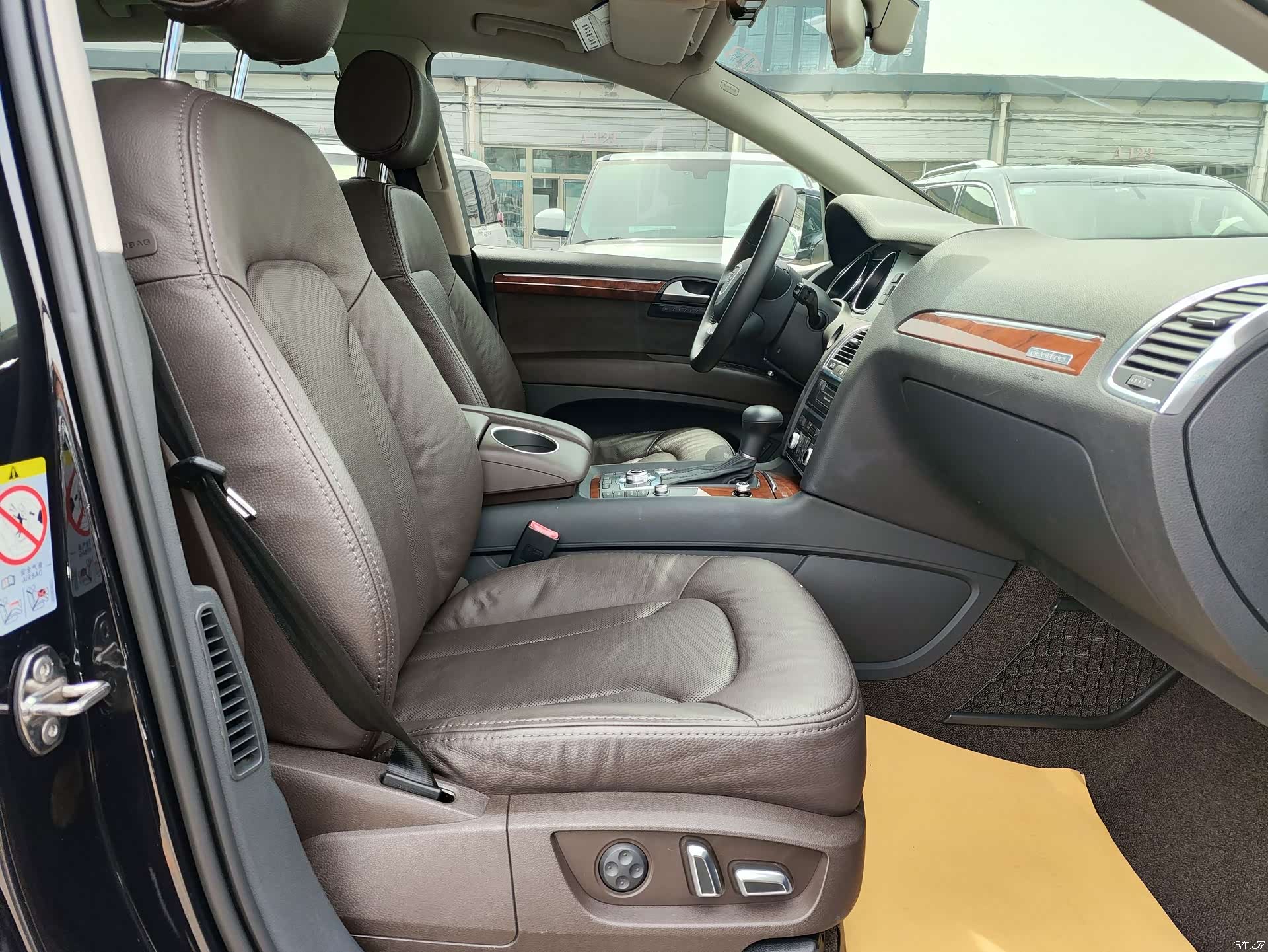 Audi Q7, 2014 7