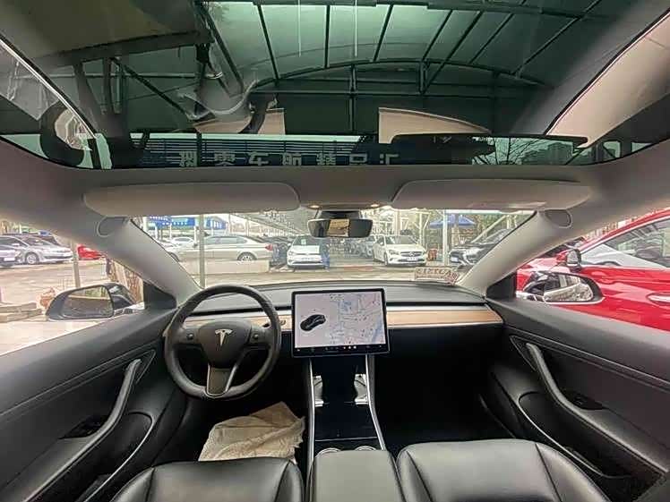 Tesla Model 3 Tesla Model 3