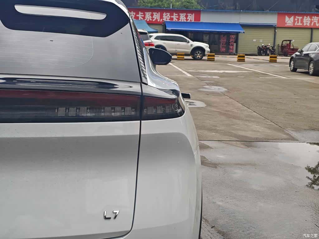 DongFeng L7, 2025 12