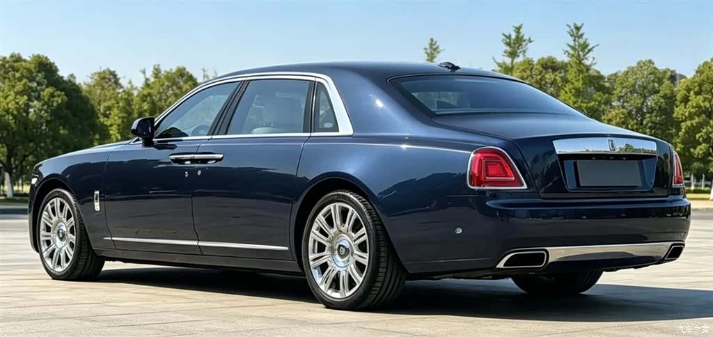 Rolls-Royce Ghost, 2021 4