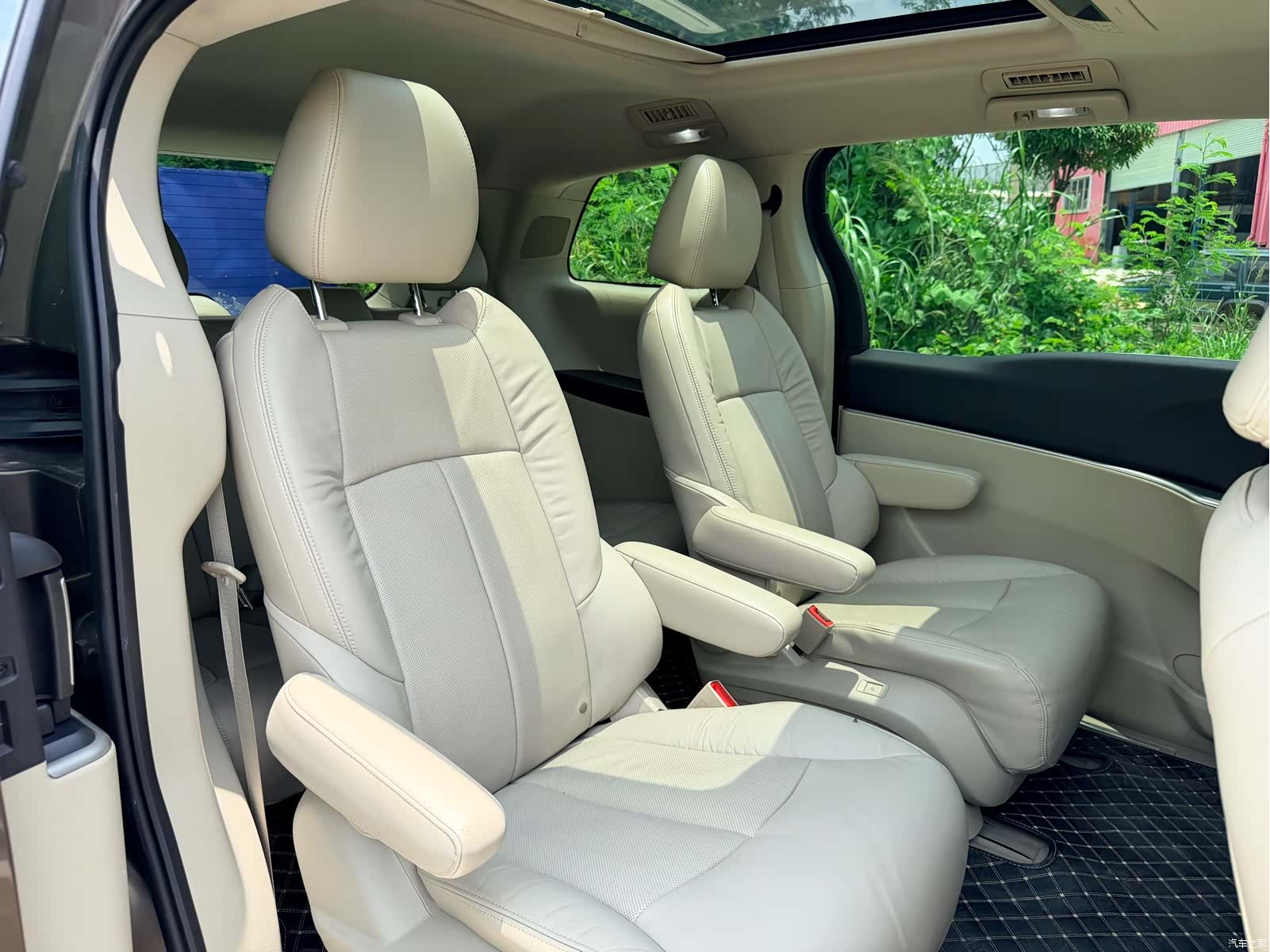 Buick GL8, 2015 21