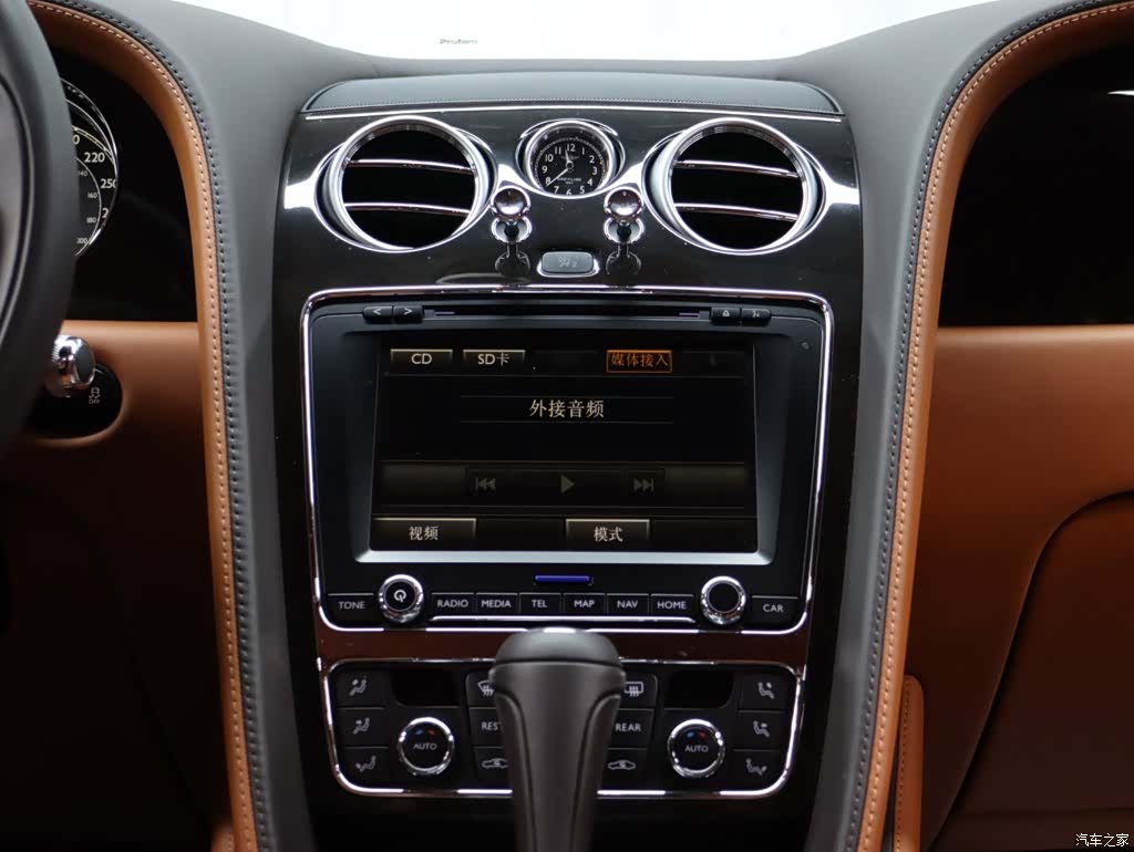 Bentley Flying Spur, 2014 13