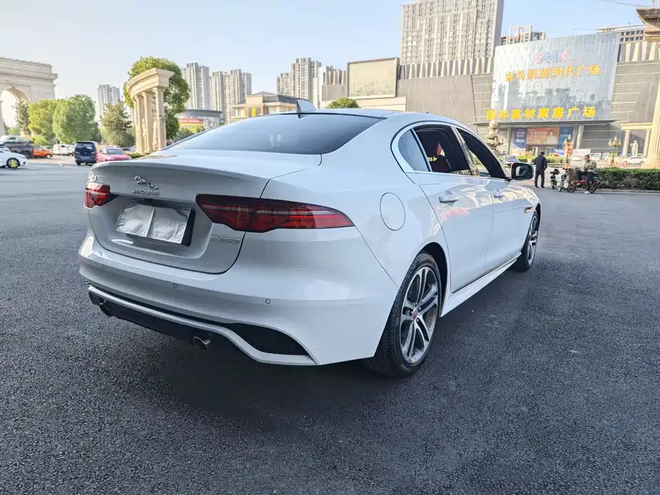 Jaguar XEL