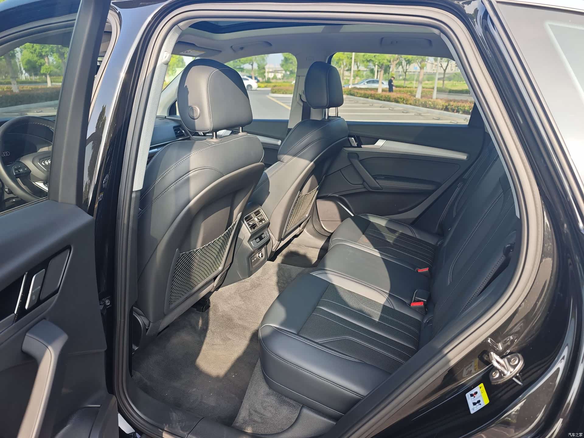 Audi Q5L, 2024 все фото