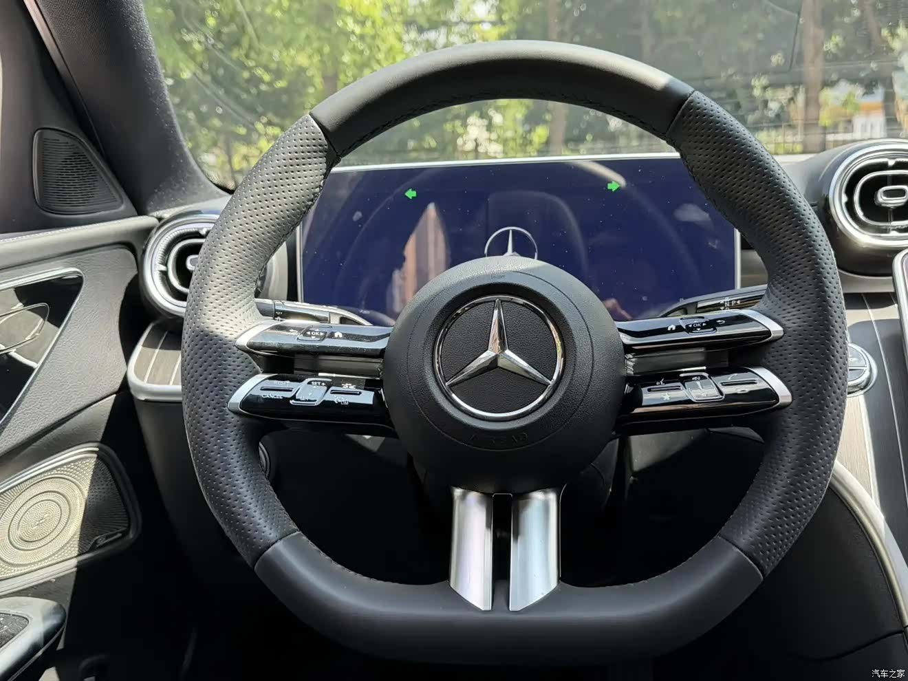 Mercedes-Benz C-Class, 2024 9