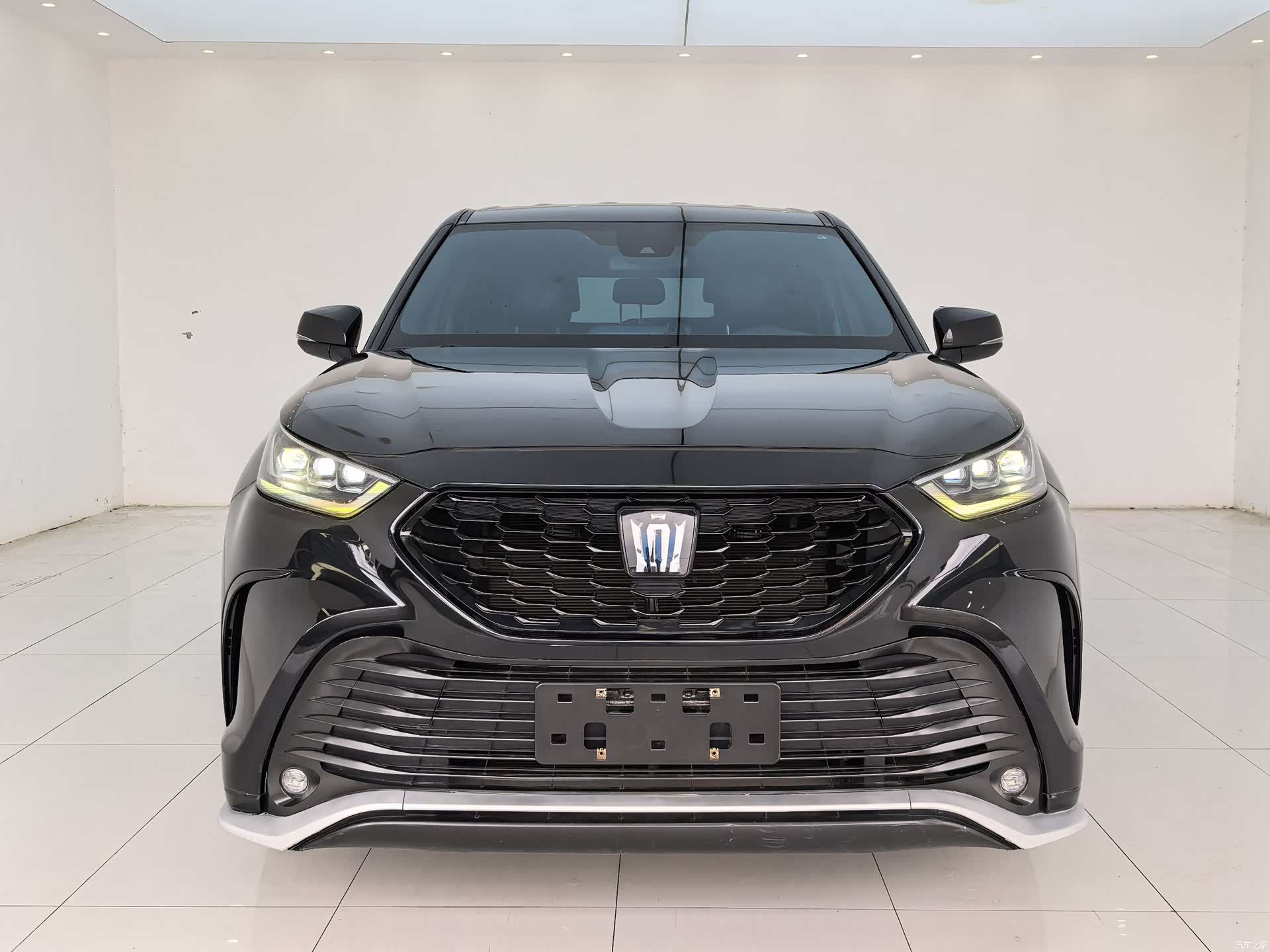 Toyota Crown, 2022 2