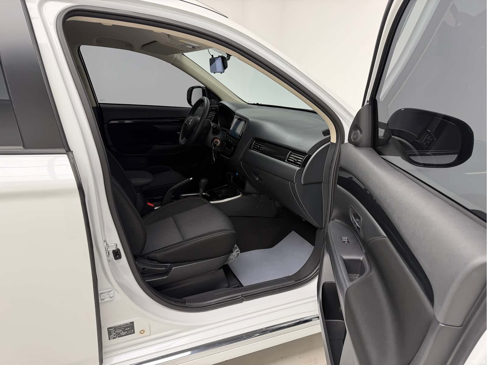 Mitsubishi Outlander, 2021 11