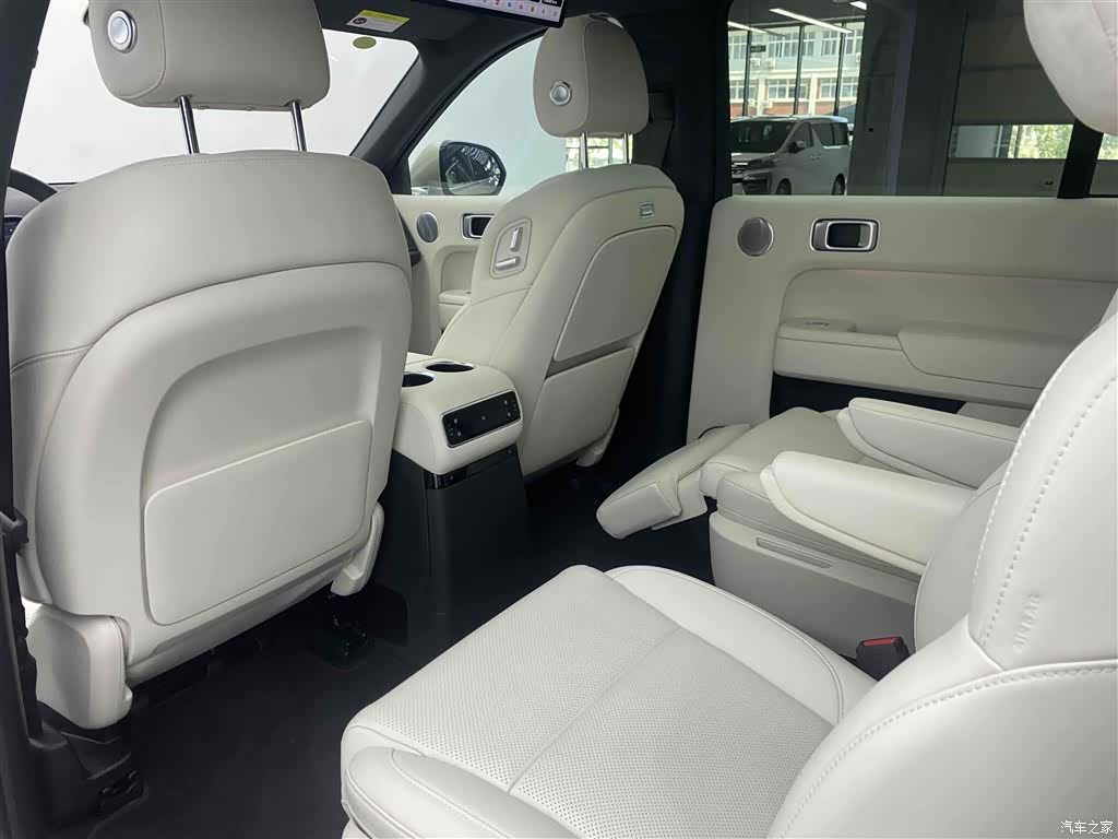 Li Auto L9, 2024 19