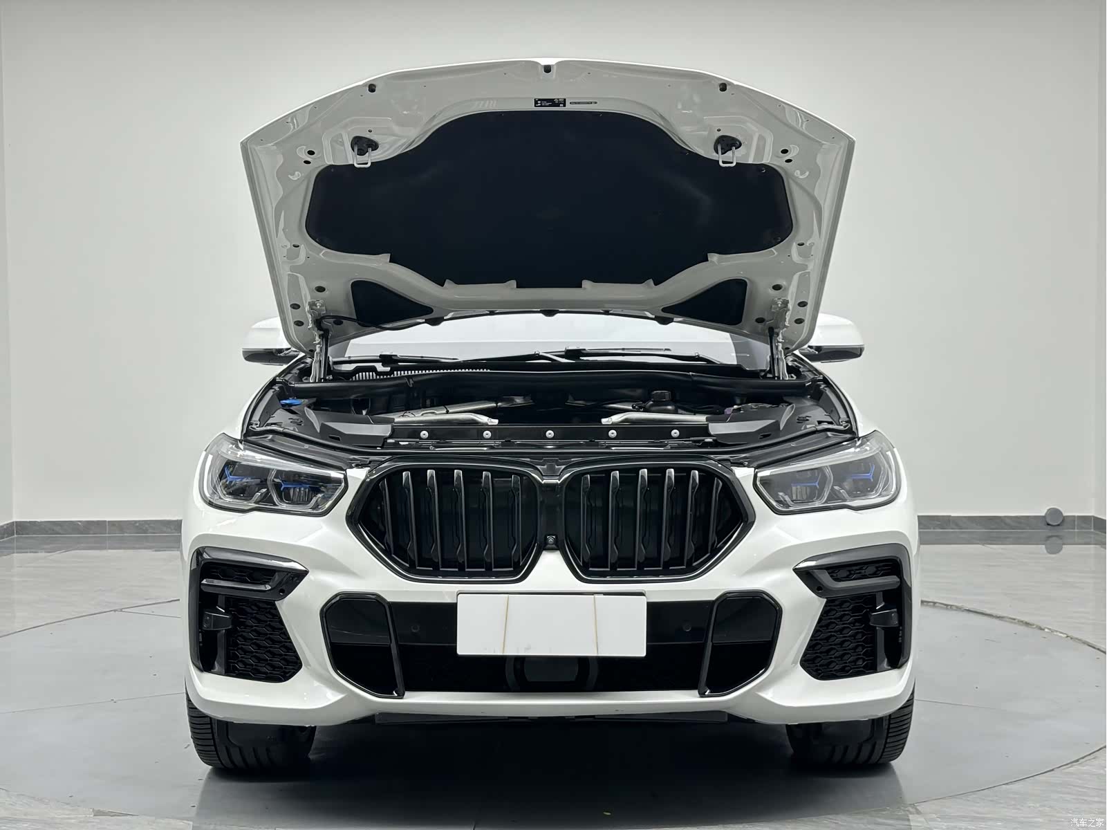 BMW X6, 2023 28