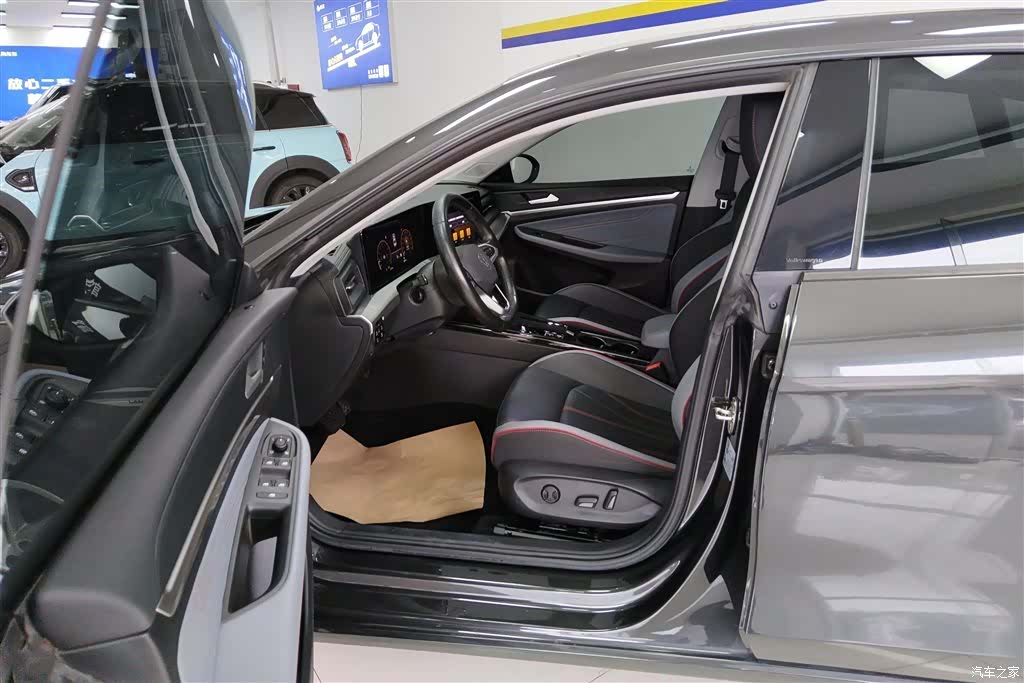 Volkswagen Lamando, 2022 9