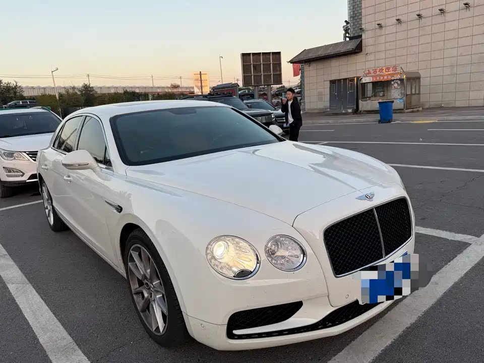 Bentley Flying