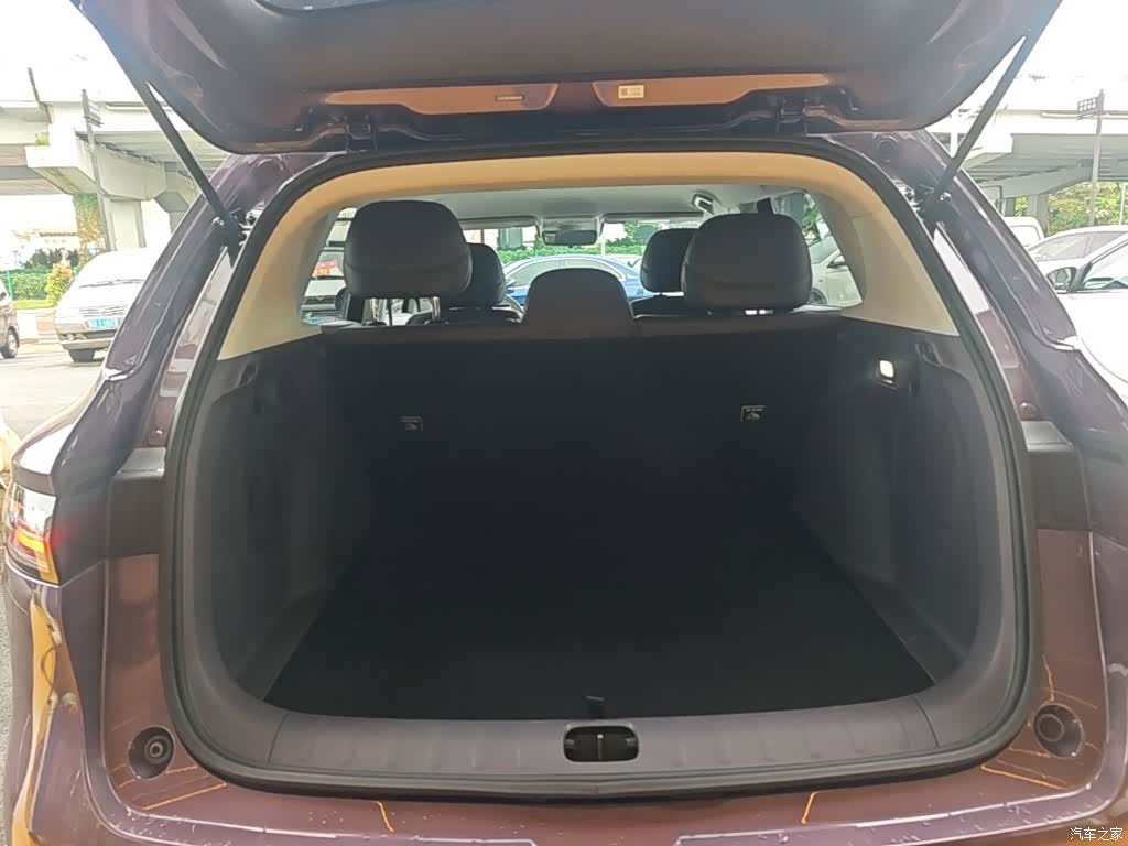 Leapmotor B10, 2025 19