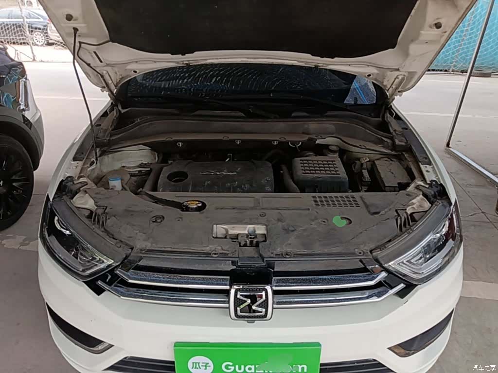Zotye SR7, 2016 20