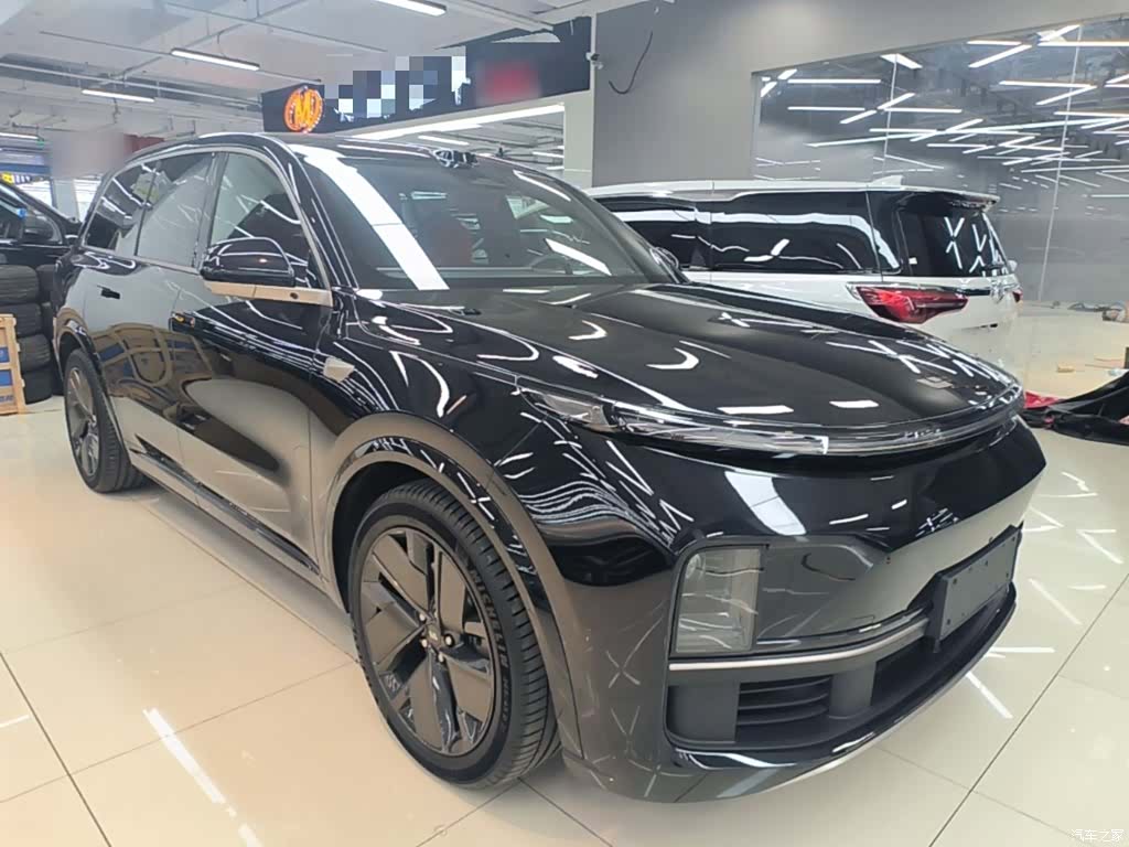 Li Auto L9, 2025 4