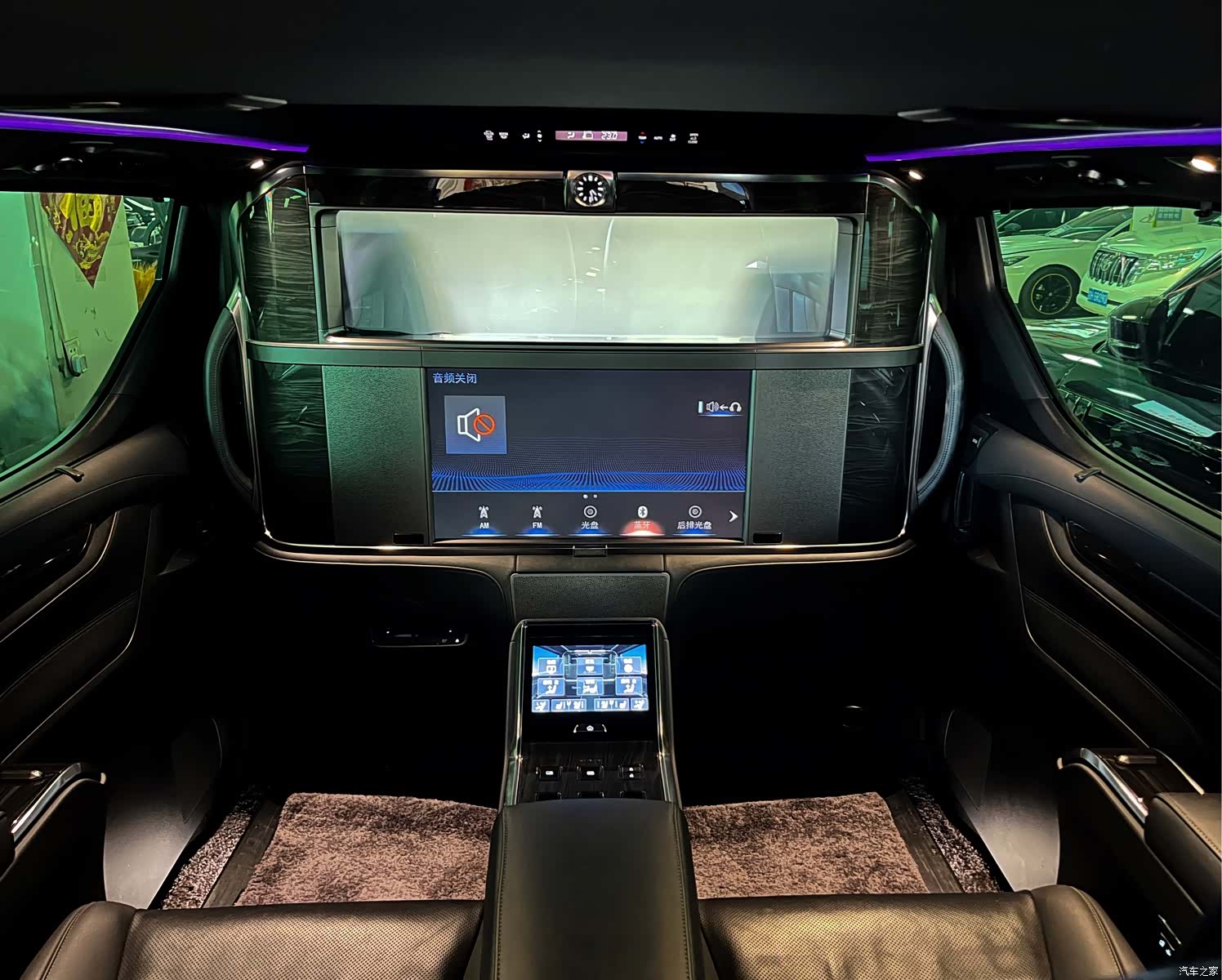 Lexus LM, 2021 7