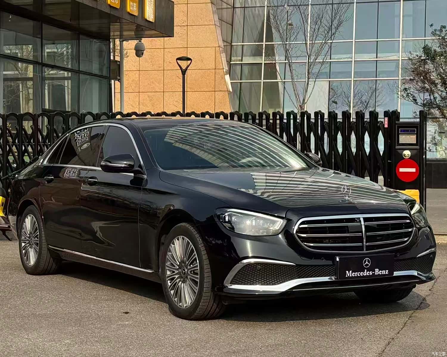 Mercedes-Benz E-Class, 2020 1