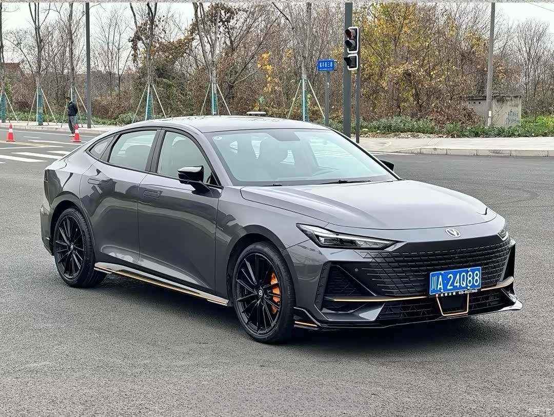 Changan UNI-V, 2023 2