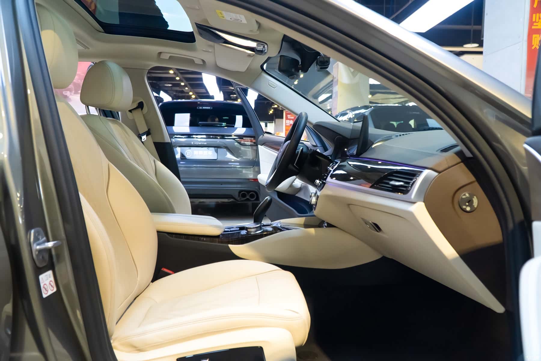 BMW 5 Series, 2018 6