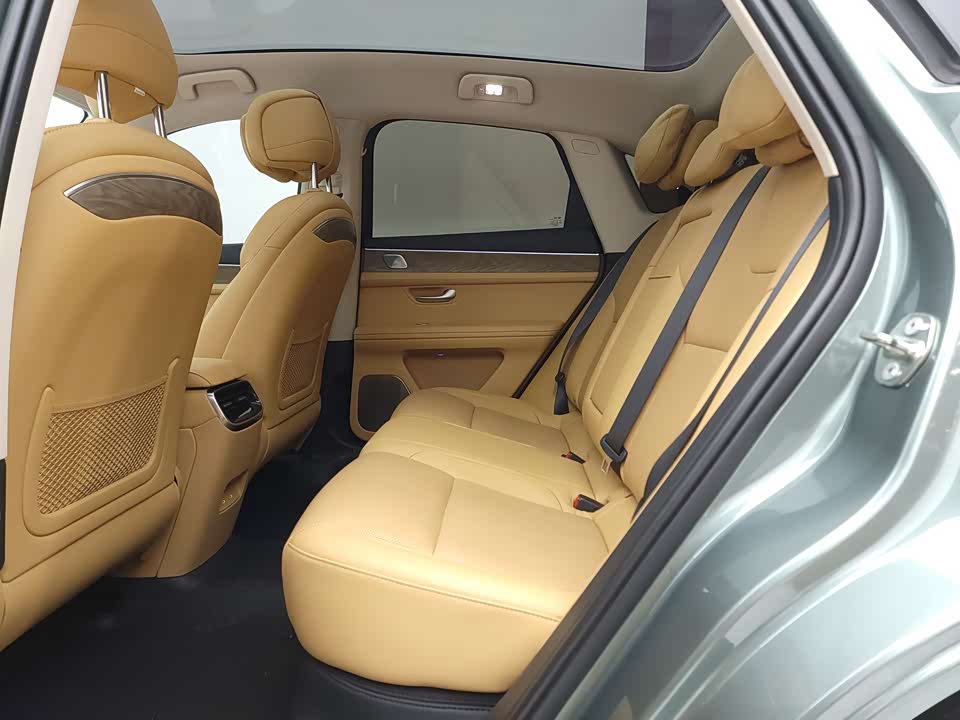 AITO Ask the world M5