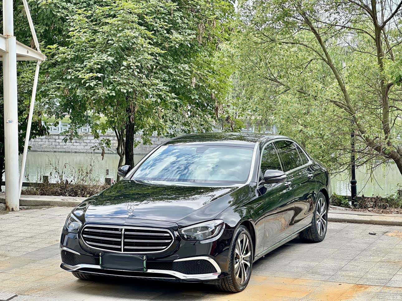 Mercedes-Benz E-Class, 2021 1