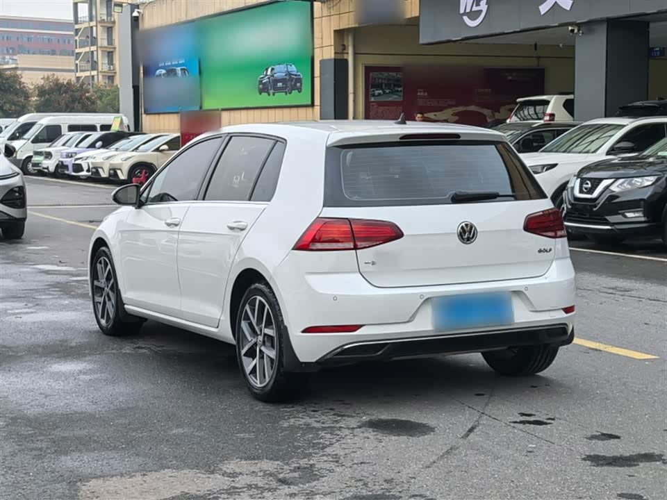 Volkswagen golf