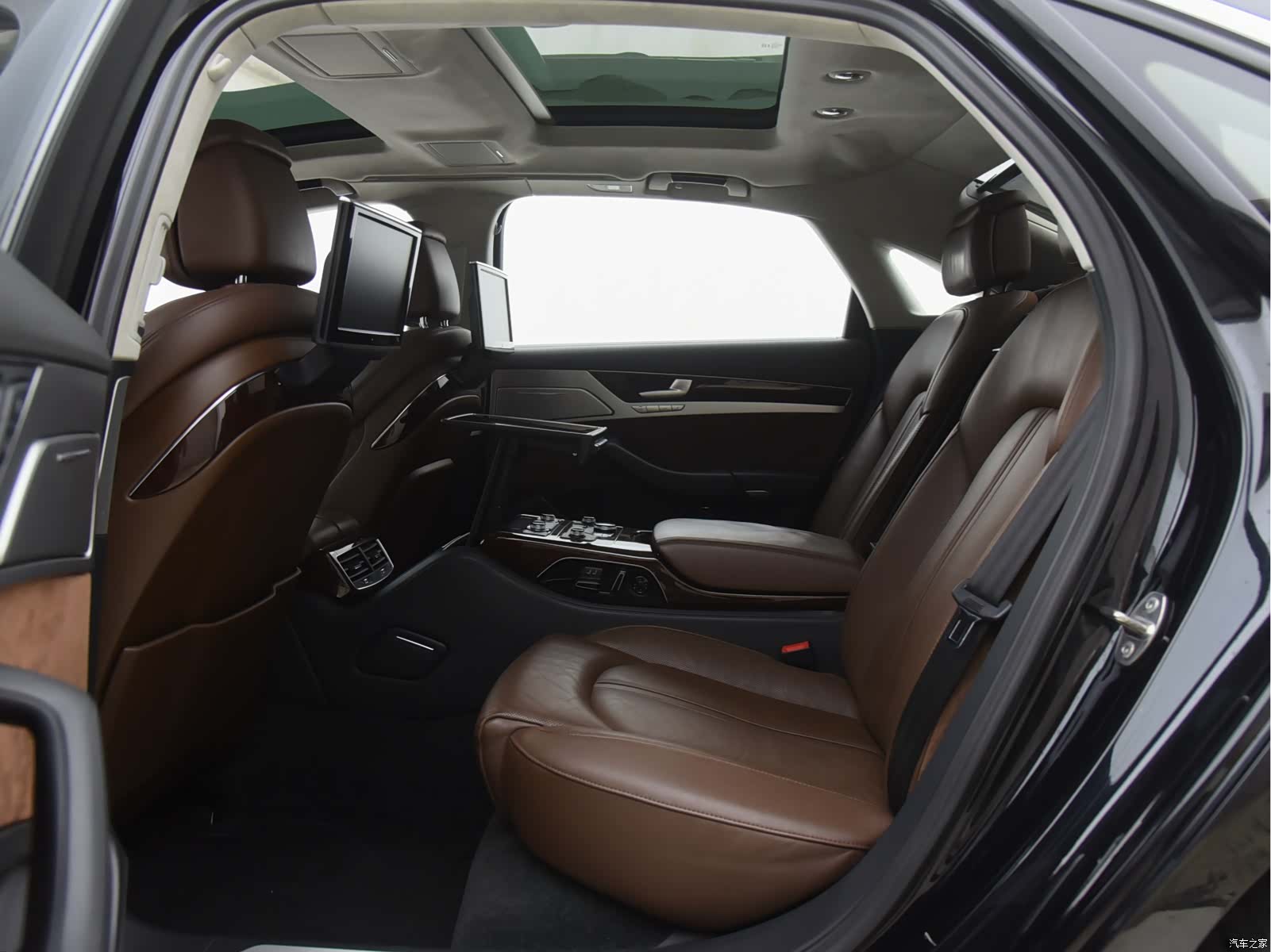 Audi A8L, 2011 14
