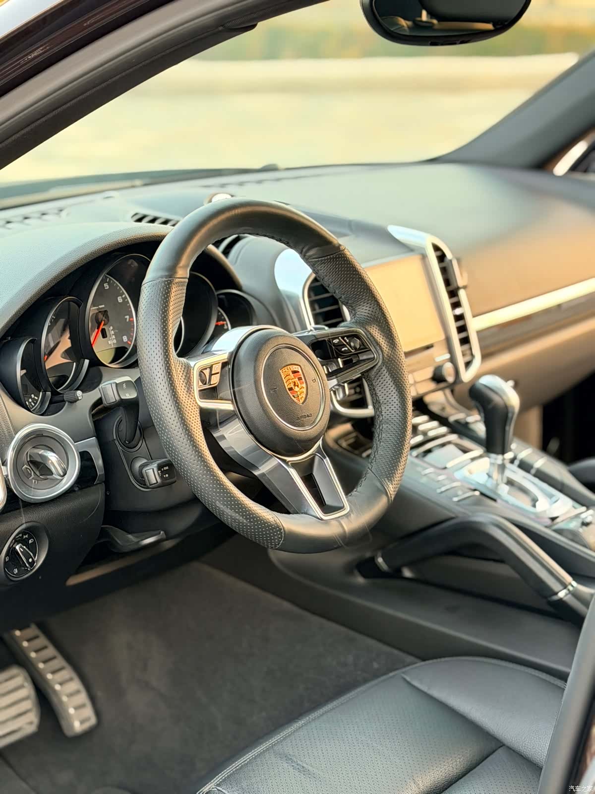 Porsche Cayenne, 2016 все фото