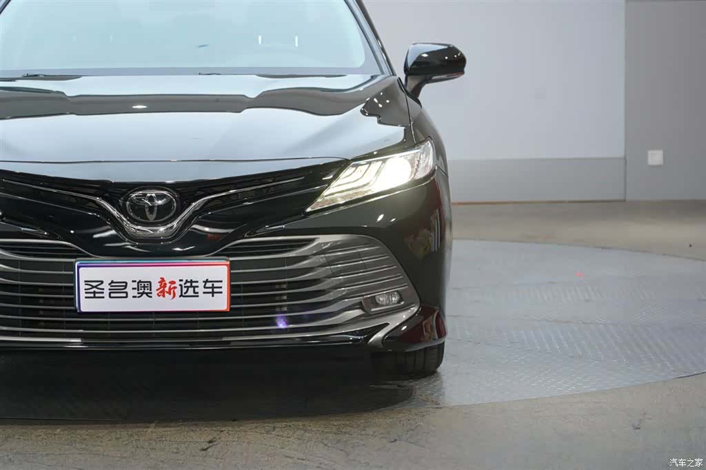 Toyota Camry, 2020 3