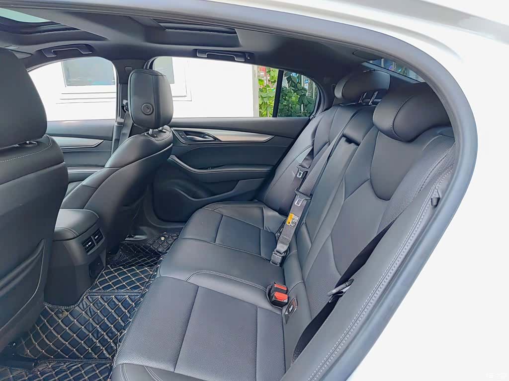 Cadillac CT5, 2025 8