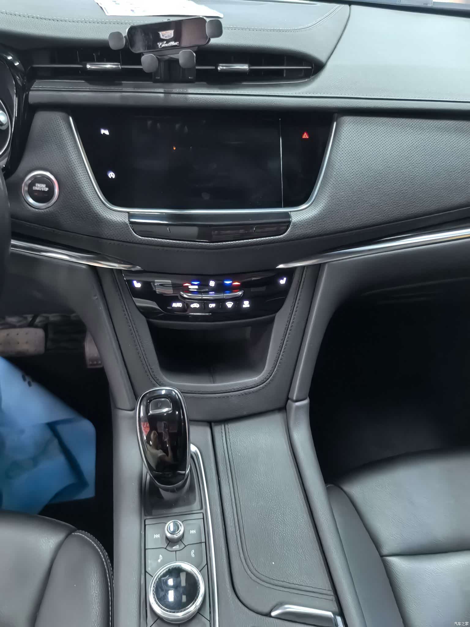 Cadillac XT5, 2022 10