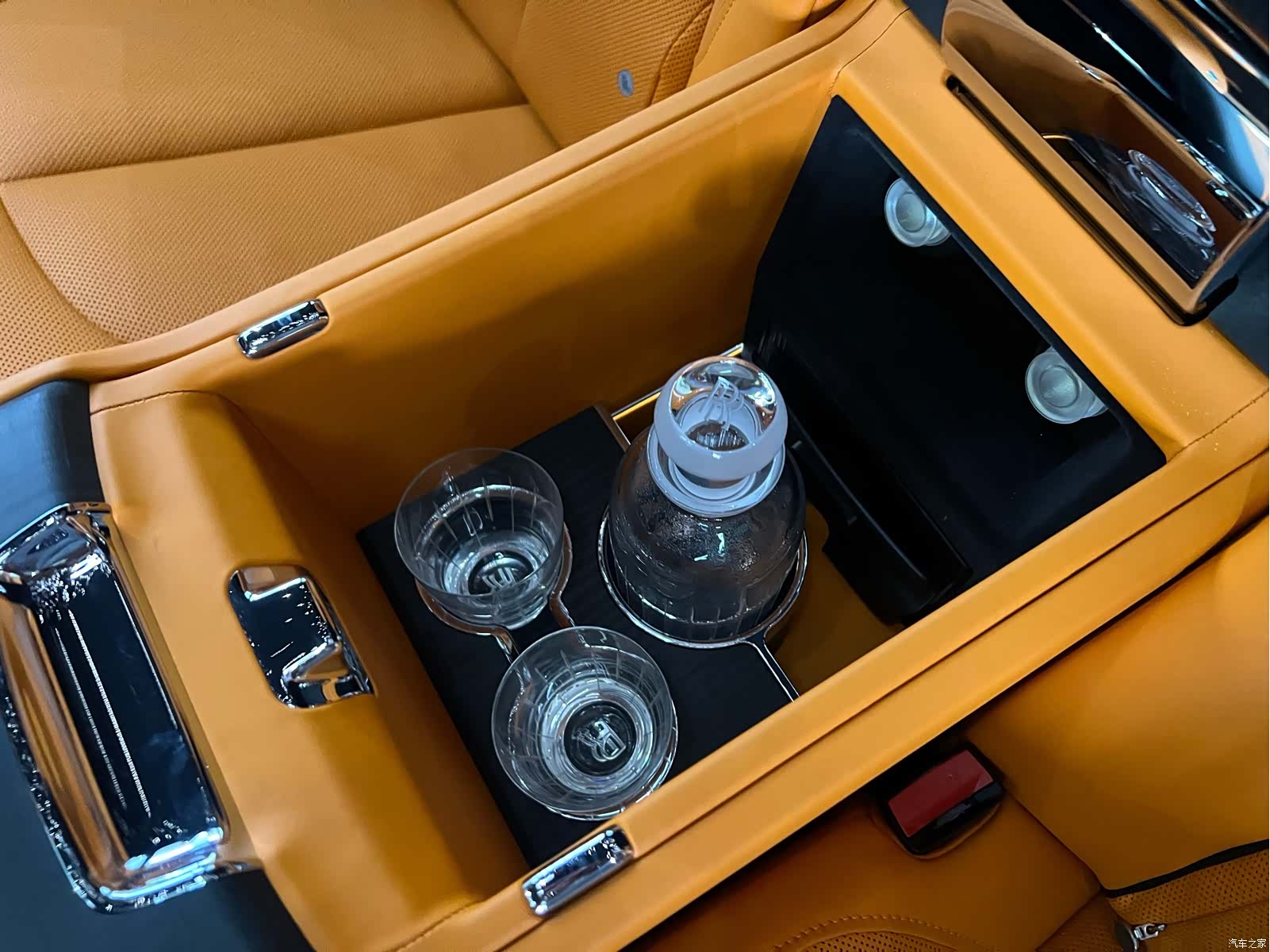 Rolls-Royce Cullinan, 2023 12