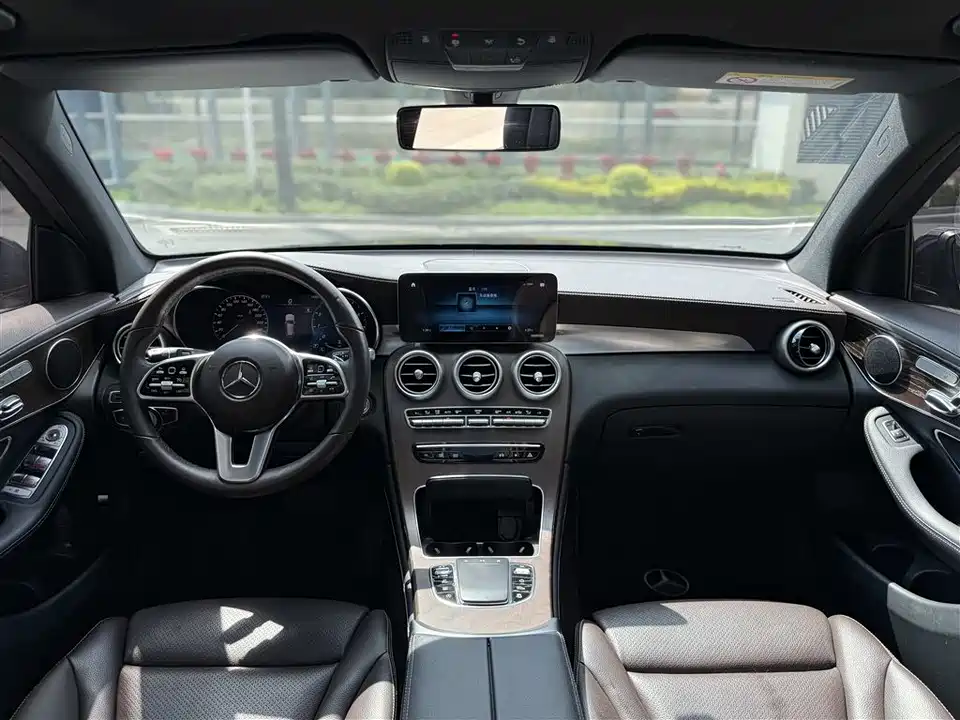 Mercedes-Benz GLC Mercedes-Benz GLC