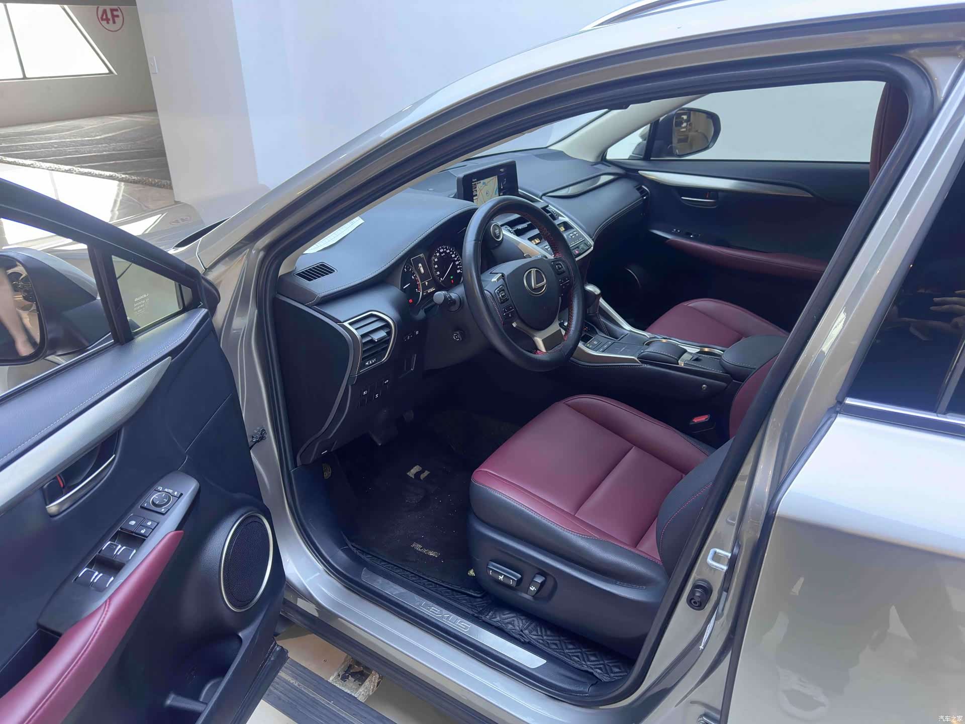 Lexus NX, 2020 15