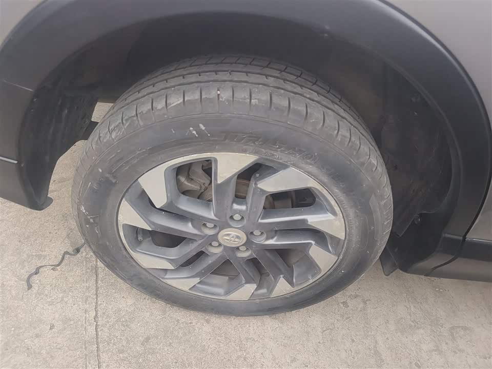 Toyota RAV4 Rongfang