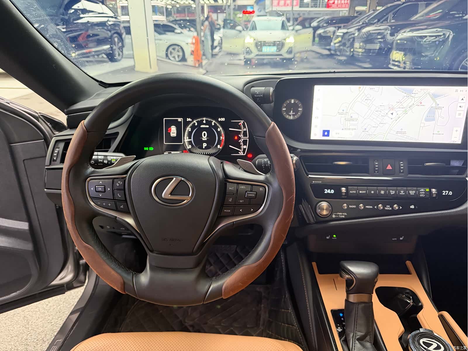 Lexus ES, 2024 12